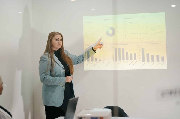 ¿Cómo influye el liderazgo transformacional en el crecimiento de una empresa?